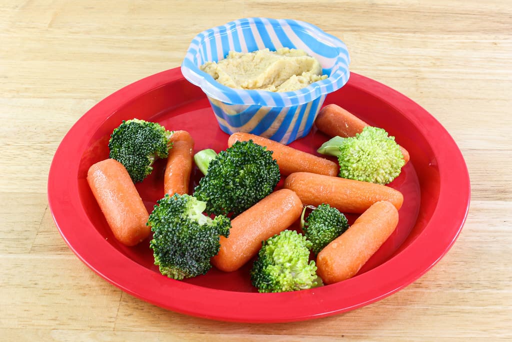 Hummus met verse groenten