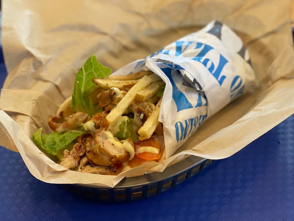 Souvlaki van kip met tzatziki